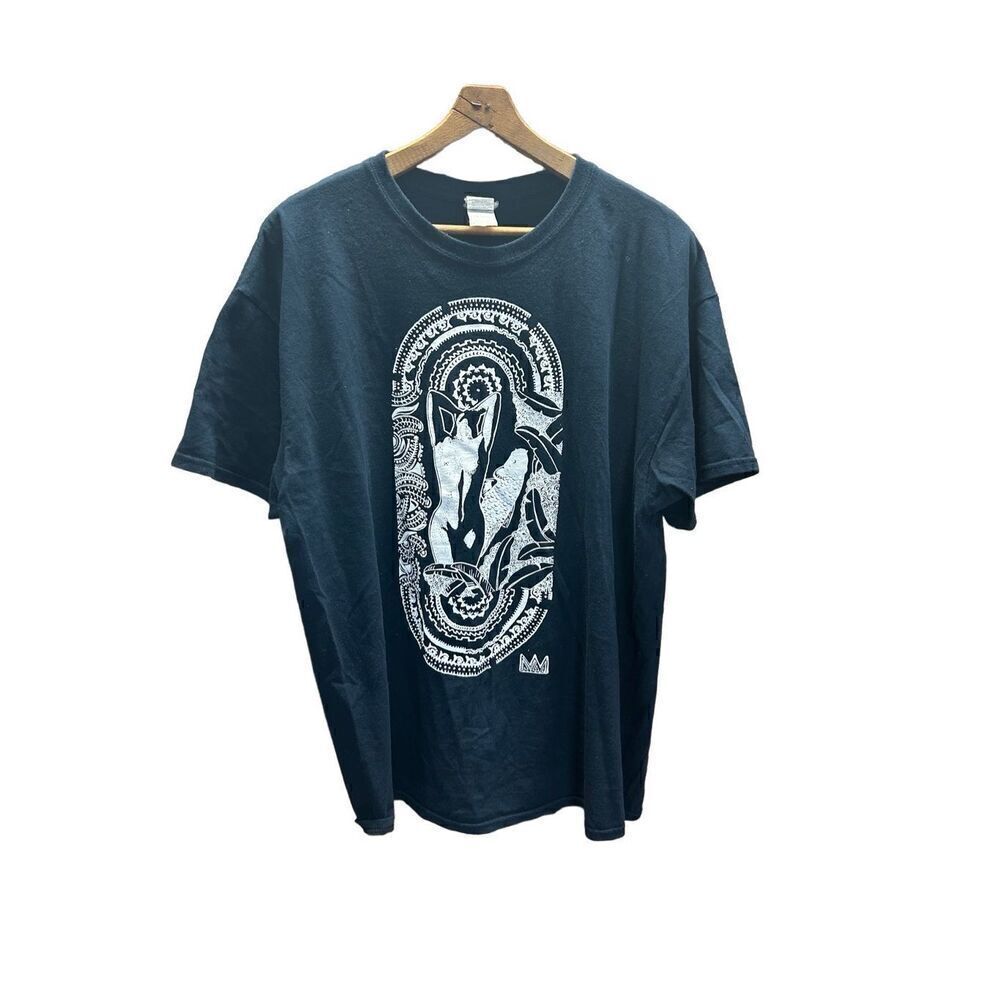 Exotic Woman Navy Blue Gildan Extra Large (XL) T-Shirt